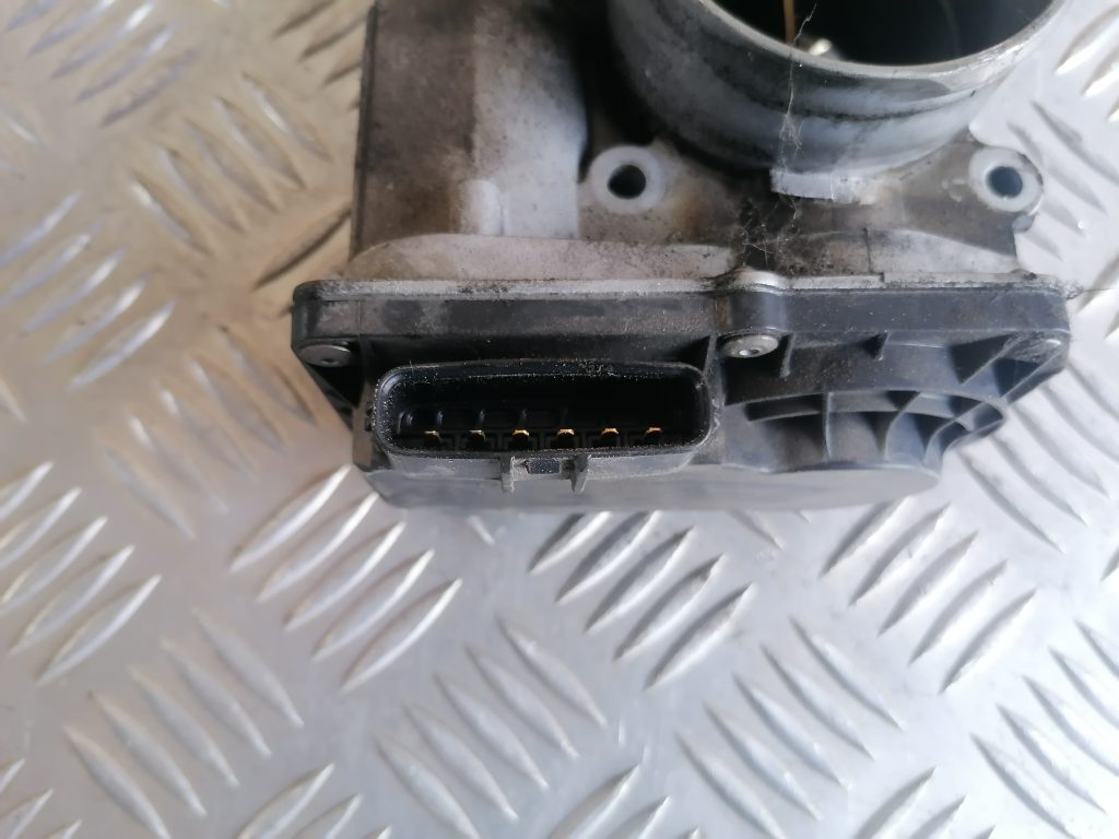 Droseļvārsts priekš SUBARU LEGACY 2009 2 Droseļvārsts priekš SUBARU LEGACY 2009