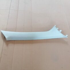 Priekšējas salona statnes apdare priekš SUBARU LEGACY 2009