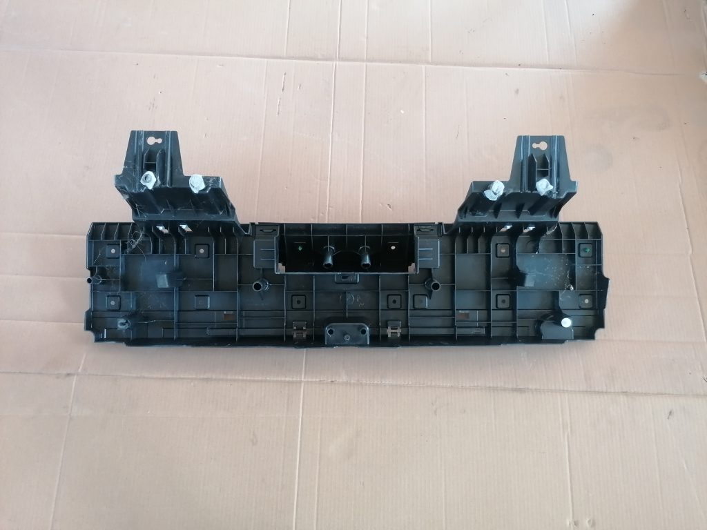 Bagāžnieka nodalījuma plastmasa priekš SUBARU LEGACY 2009