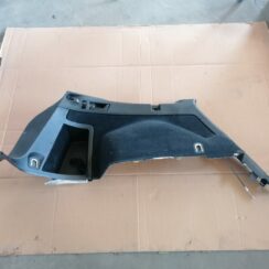 Bagāžnieka nodalījuma sānu apdare priekš SUBARU LEGACY 2009