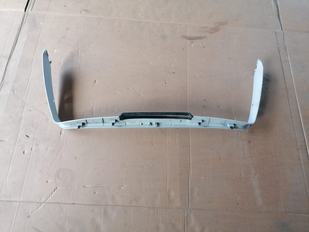 Bagāžnieka vāka apdare priekš VW GOLF IV 1999