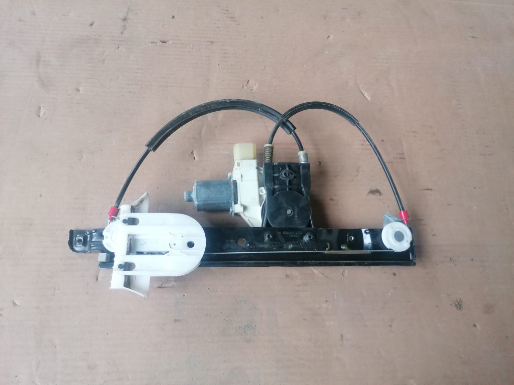 Stikla pacelšanas mehānisms aizmugurējais kreisais priekš FORD S-MAX 2006-2015 130822286 2 Stikla pacelšanas mehānisms aizmugurējais kreisais priekš FORD S-MAX 2006-2015 130822286