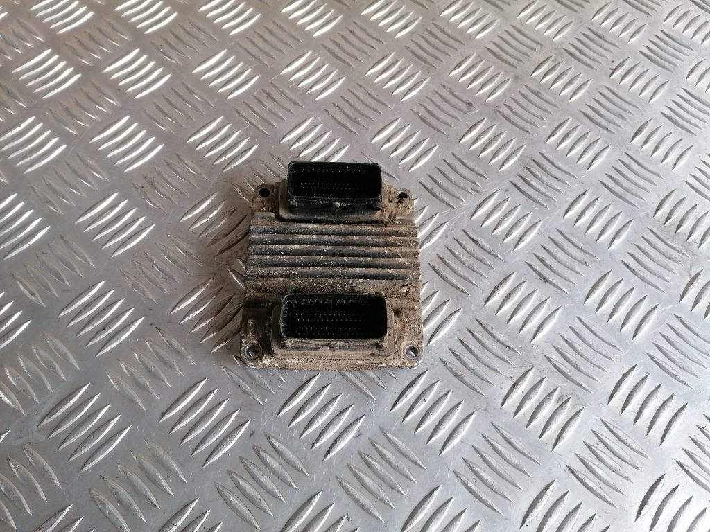 Dzinēja vadības bloks priekš OPEL ASTRA 2002 1 Dzinēja vadības bloks priekš OPEL ASTRA 2002