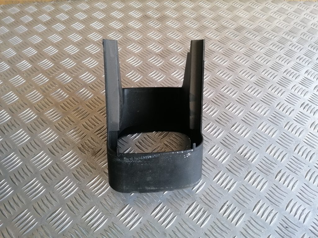 Stūres statnes putekļu aizsargs (salonā) priekš OPEL ASTRA 2002 2 Stūres statnes putekļu aizsargs (salonā) priekš OPEL ASTRA 2002