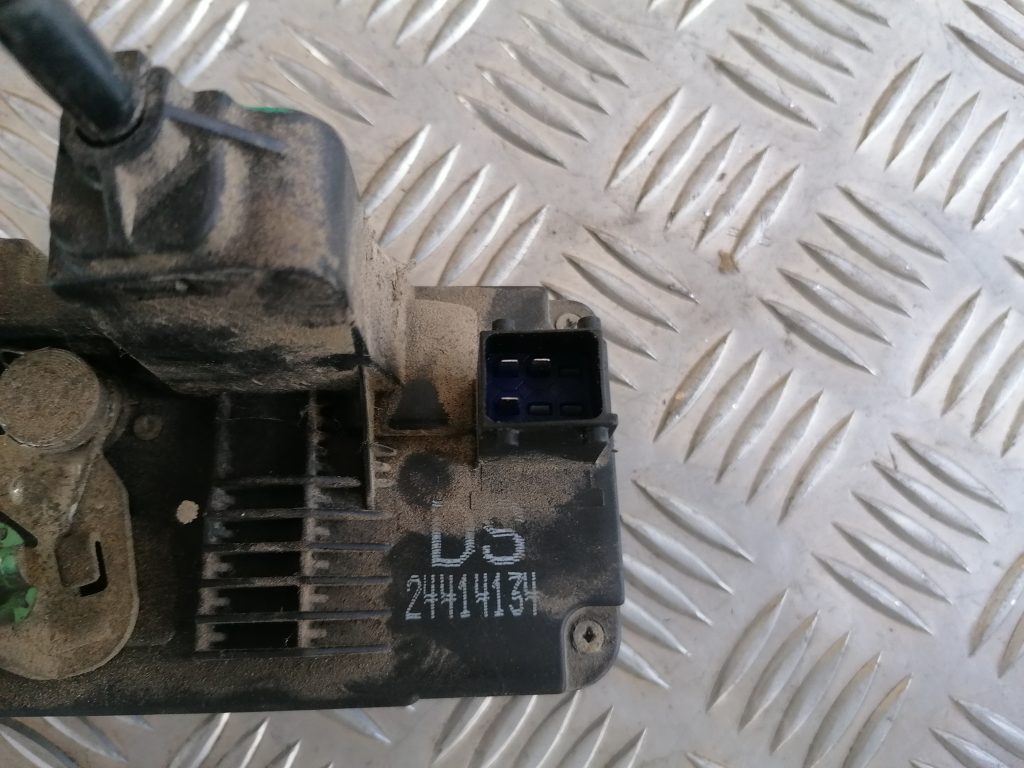 Aizmugurējo kreiso durvju slēdzene priekš OPEL ASTRA 2002