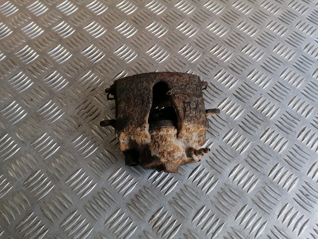 Priekšējais kreisais suports priekš OPEL ASTRA 2002 1 Priekšējais kreisais suports priekš OPEL ASTRA 2002