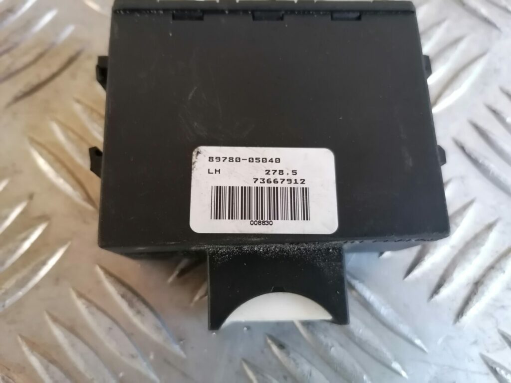 Imobilaizera vadības bloks priekš TOYOTA AVENSIS 2007 3 Imobilaizera vadības bloks priekš TOYOTA AVENSIS 2007