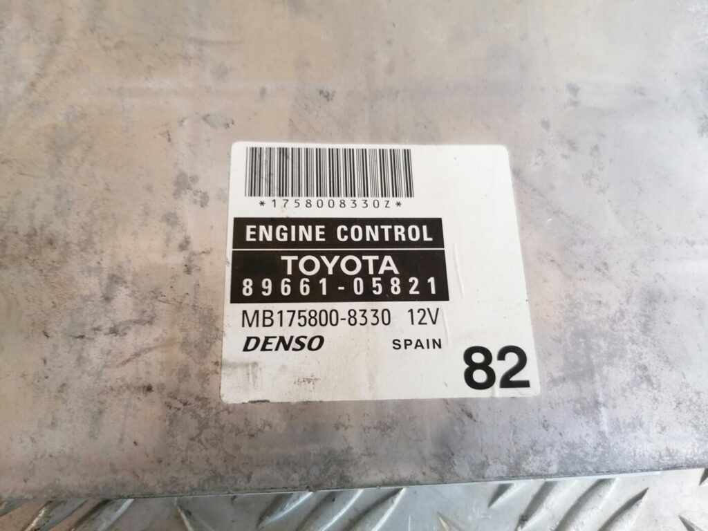 Dzinēja vadības bloks priekš TOYOTA AVENSIS 2007 4 Dzinēja vadības bloks priekš TOYOTA AVENSIS 2007