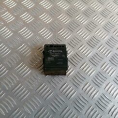 Parkošanās devēju vadības bloks priekš TOYOTA AVENSIS 2007