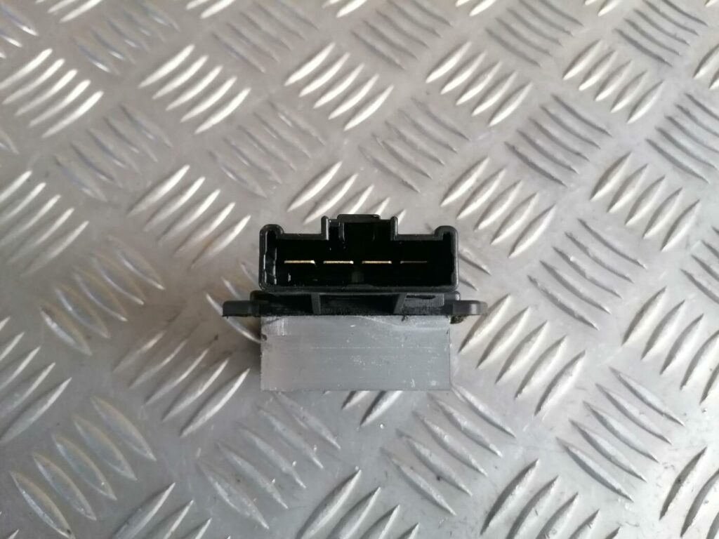 Salona ventilatora rezistors priekš TOYOTA AVENSIS 2007 2 Salona ventilatora rezistors priekš TOYOTA AVENSIS 2007