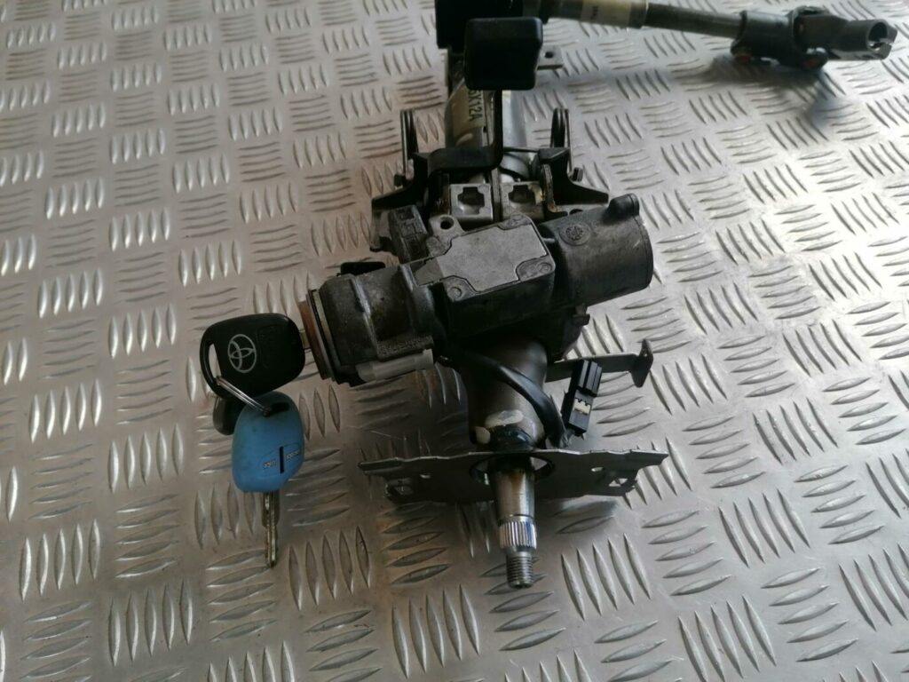 Stūres statne priekš TOYOTA AVENSIS 2007