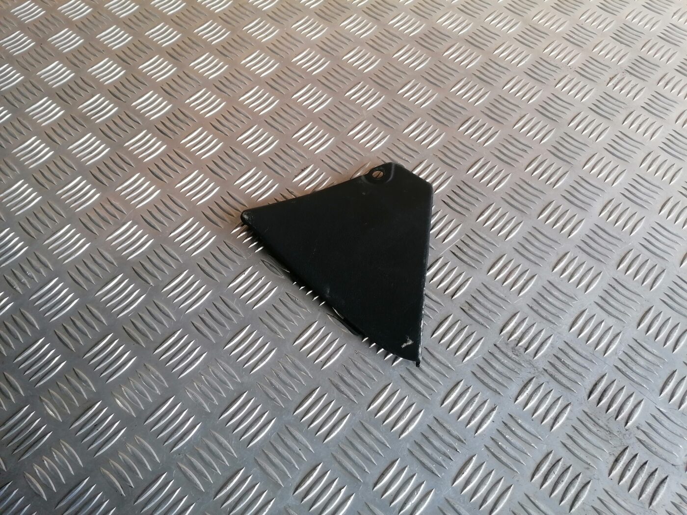 Mērinstrumentu paneļa sānu apdare priekš HONDA ACCORD 2007 YR562P