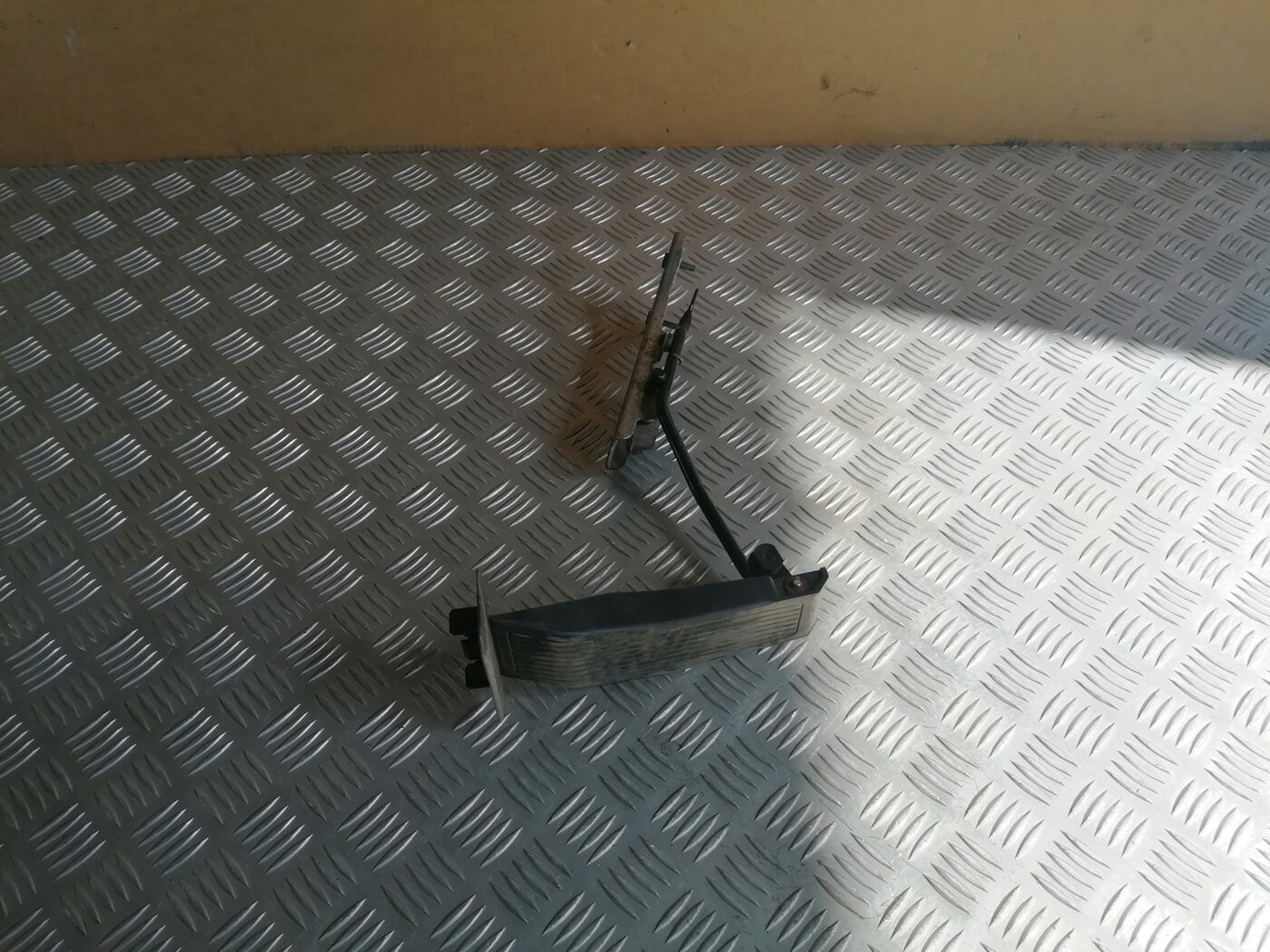 Gāzes pedālis priekš HONDA ACCORD 2007 YR562P 2 Gāzes pedālis priekš HONDA ACCORD 2007 YR562P