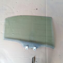 Aizmugurējo labo durvju stikls priekš HONDA ACCORD 2007 YR562P