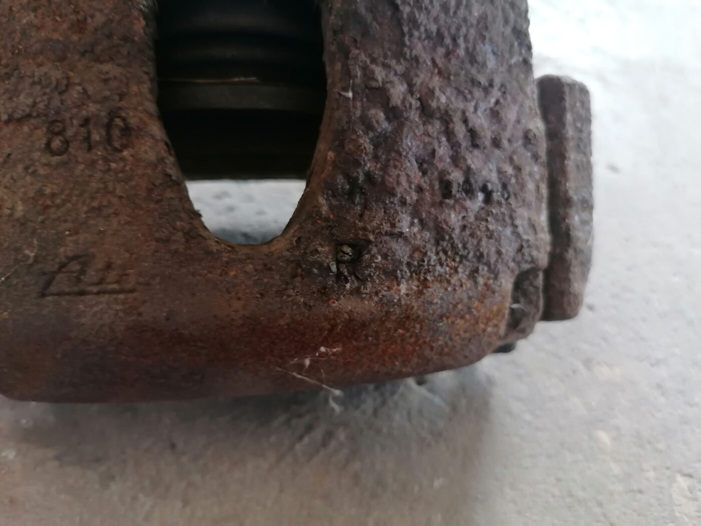 Priekšējais labais suports priekš HONDA ACCORD 2007 YR562P 2 Priekšējais labais suports priekš HONDA ACCORD 2007 YR562P