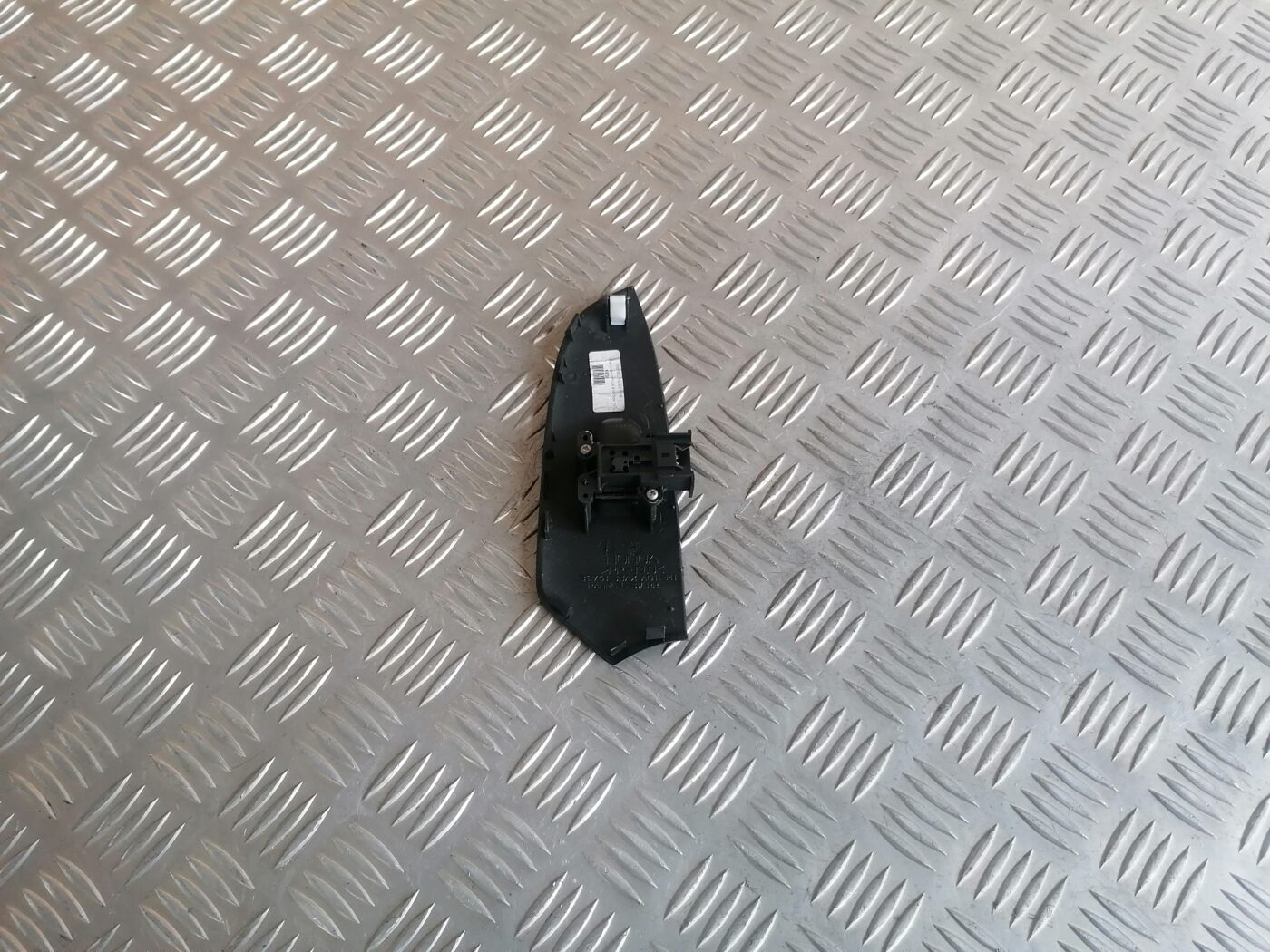 Stikla pacelšanas poga priekš HONDA CR-V 2006 2 Stikla pacelšanas poga priekš HONDA CR-V 2006