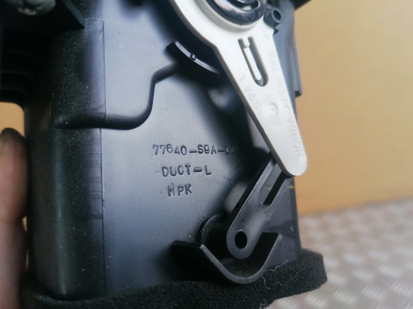 Mērinstrumentu paneļa gaisa vads, pa kreisi priekš HONDA CR-V 2006 3 Mērinstrumentu paneļa gaisa vads, pa kreisi priekš HONDA CR-V 2006