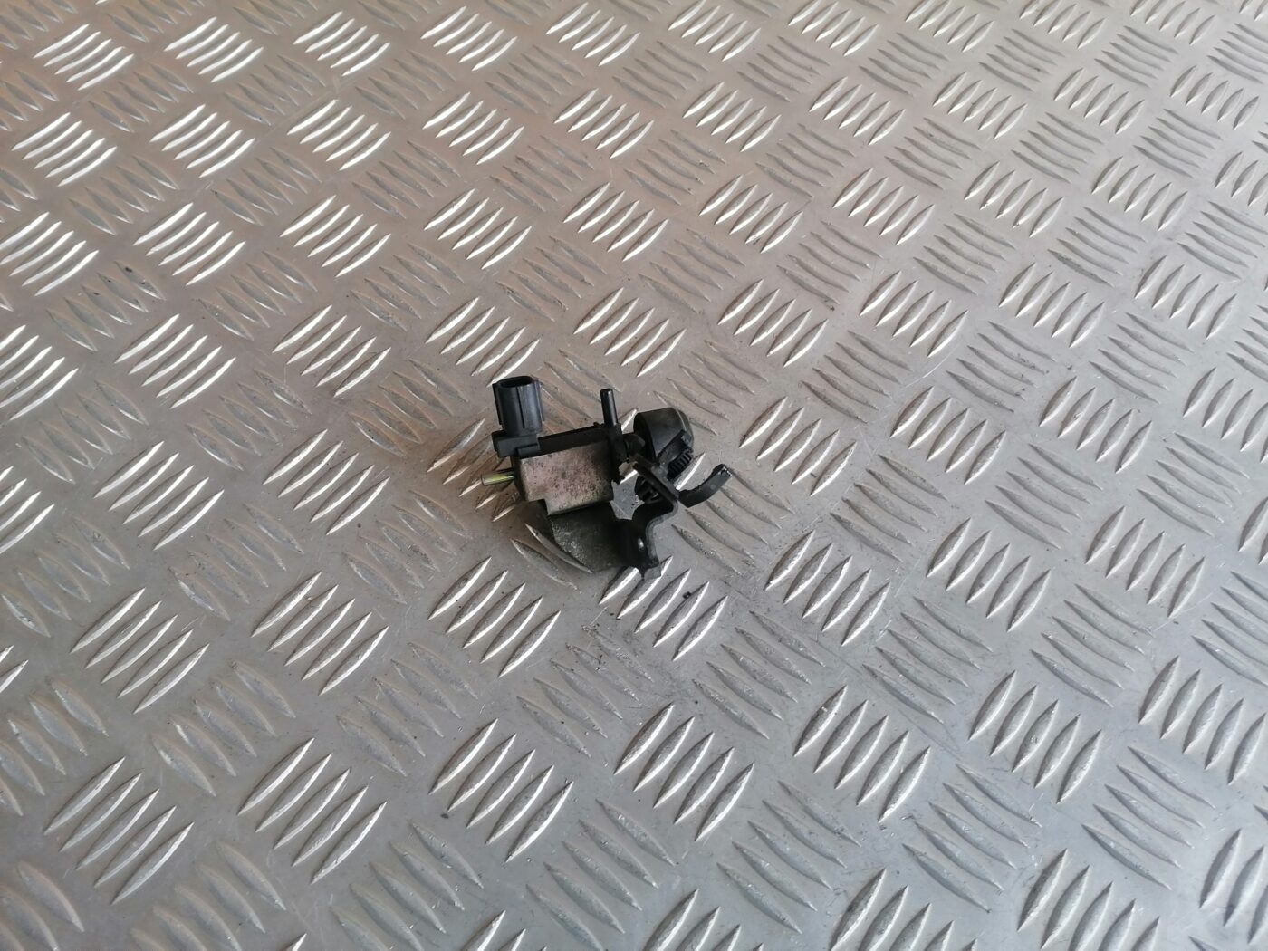 Solenoīda vakuuma vārsts priekš HONDA CR-V 2006