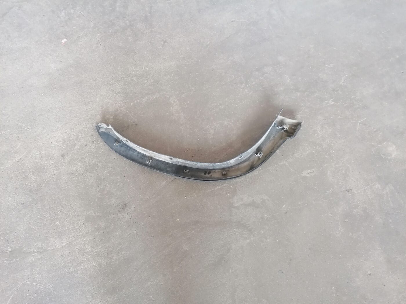 Aizmugurēja spārna uzlika (moldings) priekš HONDA CR-V 2006