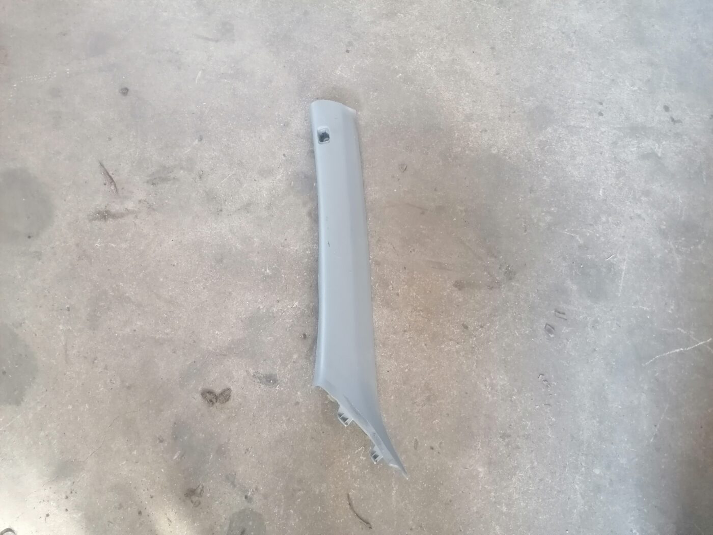 Priekšējas salona statnes apdare priekš HONDA CR-V 2006 1 Priekšējas salona statnes apdare priekš HONDA CR-V 2006