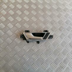 Salona durvju rokturis, aizmugures kreisais priekš AUDI A6 2008