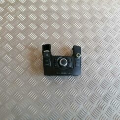 Multimēdijas vadības bloks priekš AUDI A6 2008