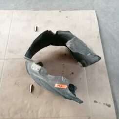 Priekšējais kreisais paspārns priekš AUDI A6 2008