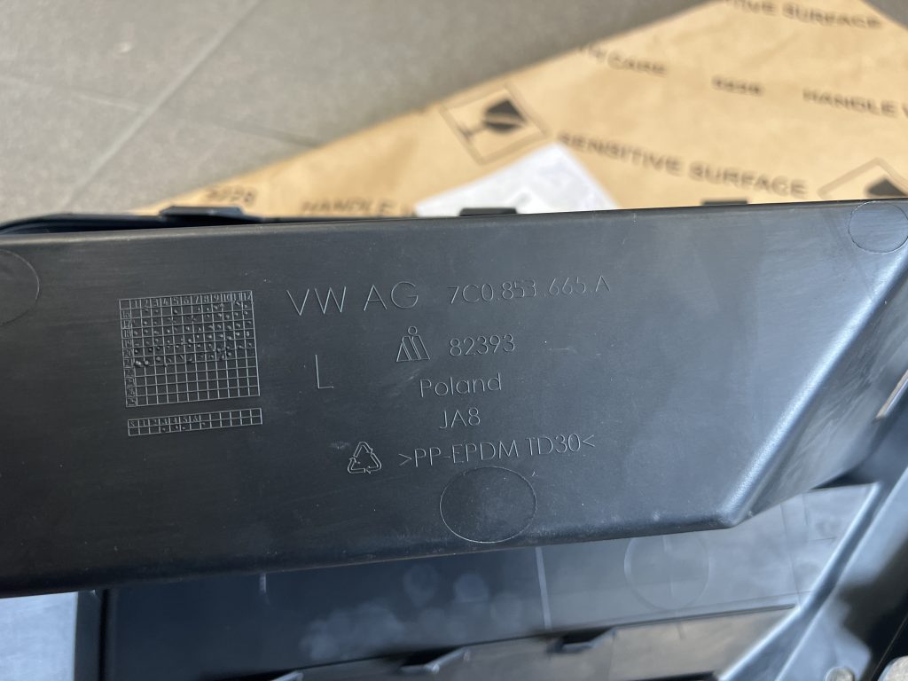 Priekšēja bufera uzlika priekš VW CRAFTER 2018 3 Priekšēja bufera uzlika priekš VW CRAFTER 2018