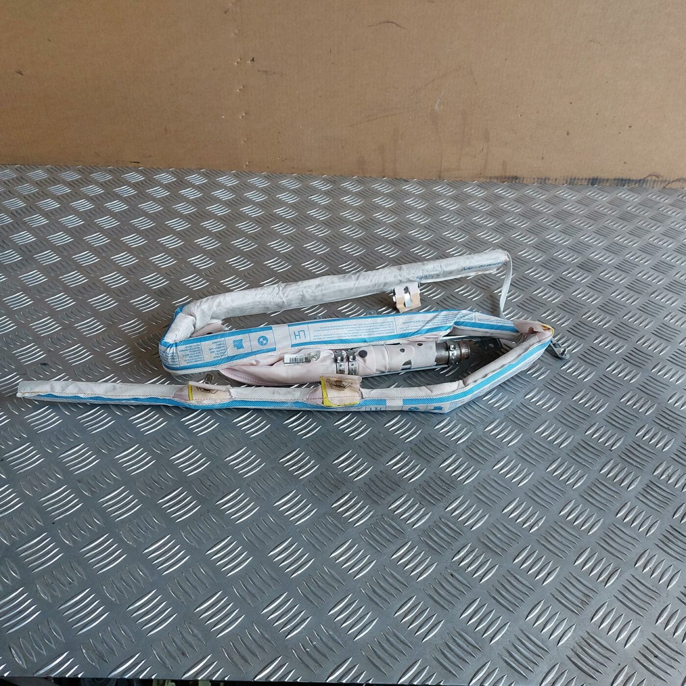 Griestu drošības spilvens, pa kreisi priekš BMW 520D F11 2011 TOURING 1 Griestu drošības spilvens, pa kreisi priekš BMW 520D F11 2011 TOURING