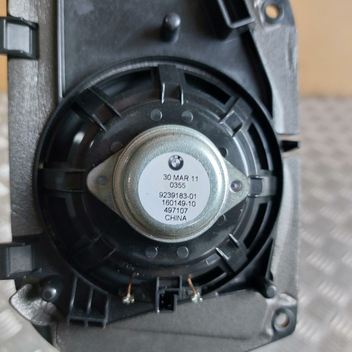 Skaļrunis griestos priekš BMW 520D F11 2011 TOURING