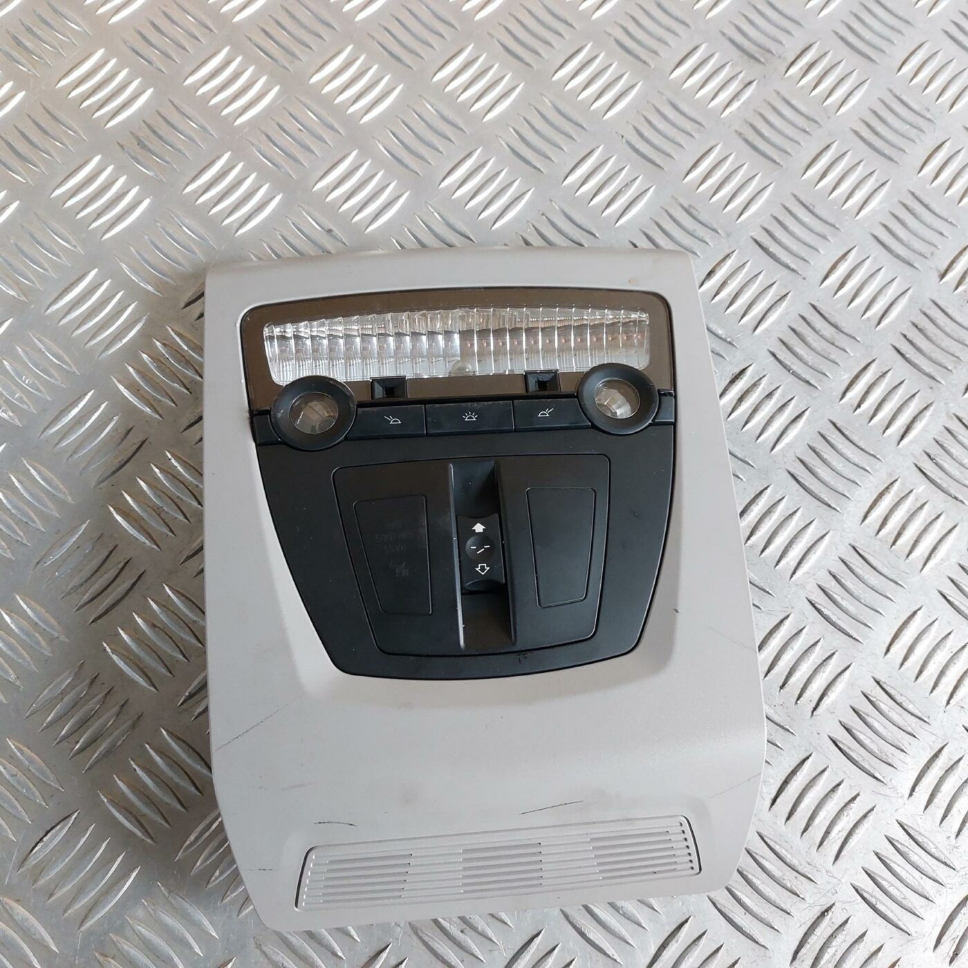 Salona apgaismojuma panelis priekš BMW 520D F11 2011 TOURING