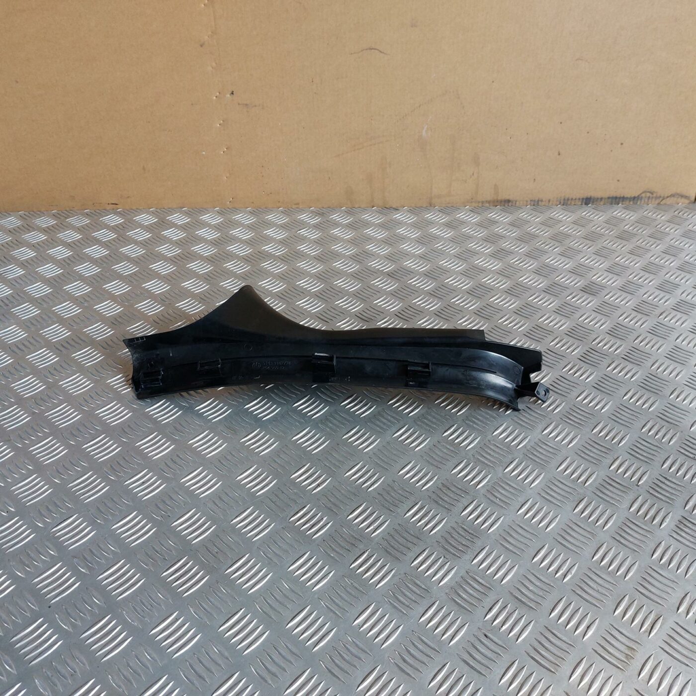 Sliekšņa aizmugurēja laba uzlika (salonā) priekš BMW 520D F11 2011 TOURING