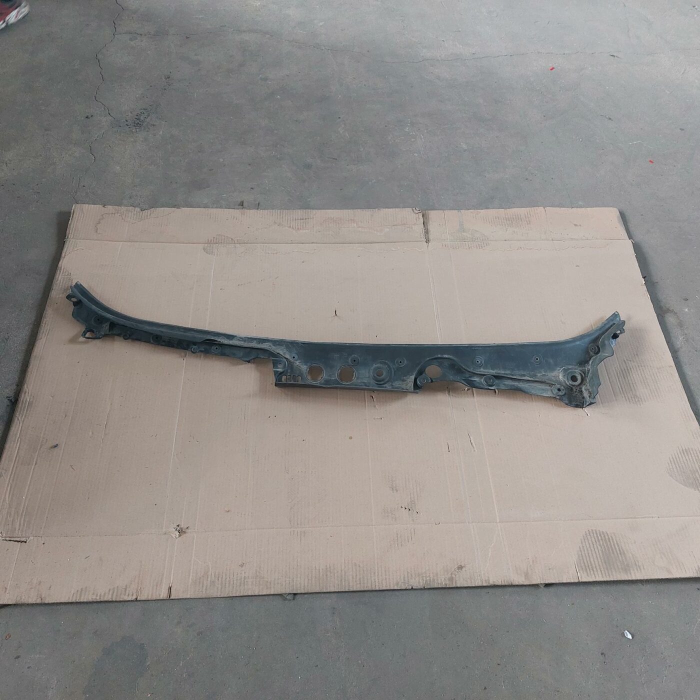 Vējstikla uzlika (deflektors) priekš BMW 520D F11 2011 TOURING 1 Vējstikla uzlika (deflektors) priekš BMW 520D F11 2011 TOURING