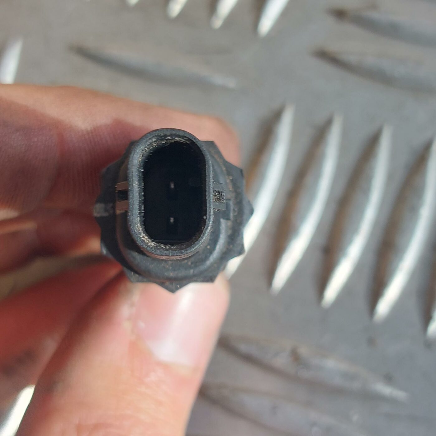 Temperatūras devejs priekš BMW 520D F11 2011 TOURING 2 Temperatūras devejs priekš BMW 520D F11 2011 TOURING