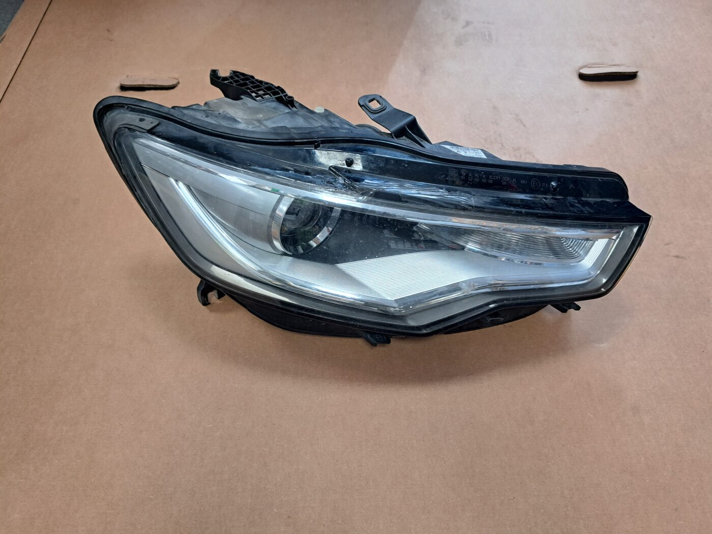 Priekšējais labais lukturis priekš AUDI A6 C7 2010-2015 4G0941006C 2 Priekšējais labais lukturis priekš AUDI A6 C7 2010-2015 4G0941006C