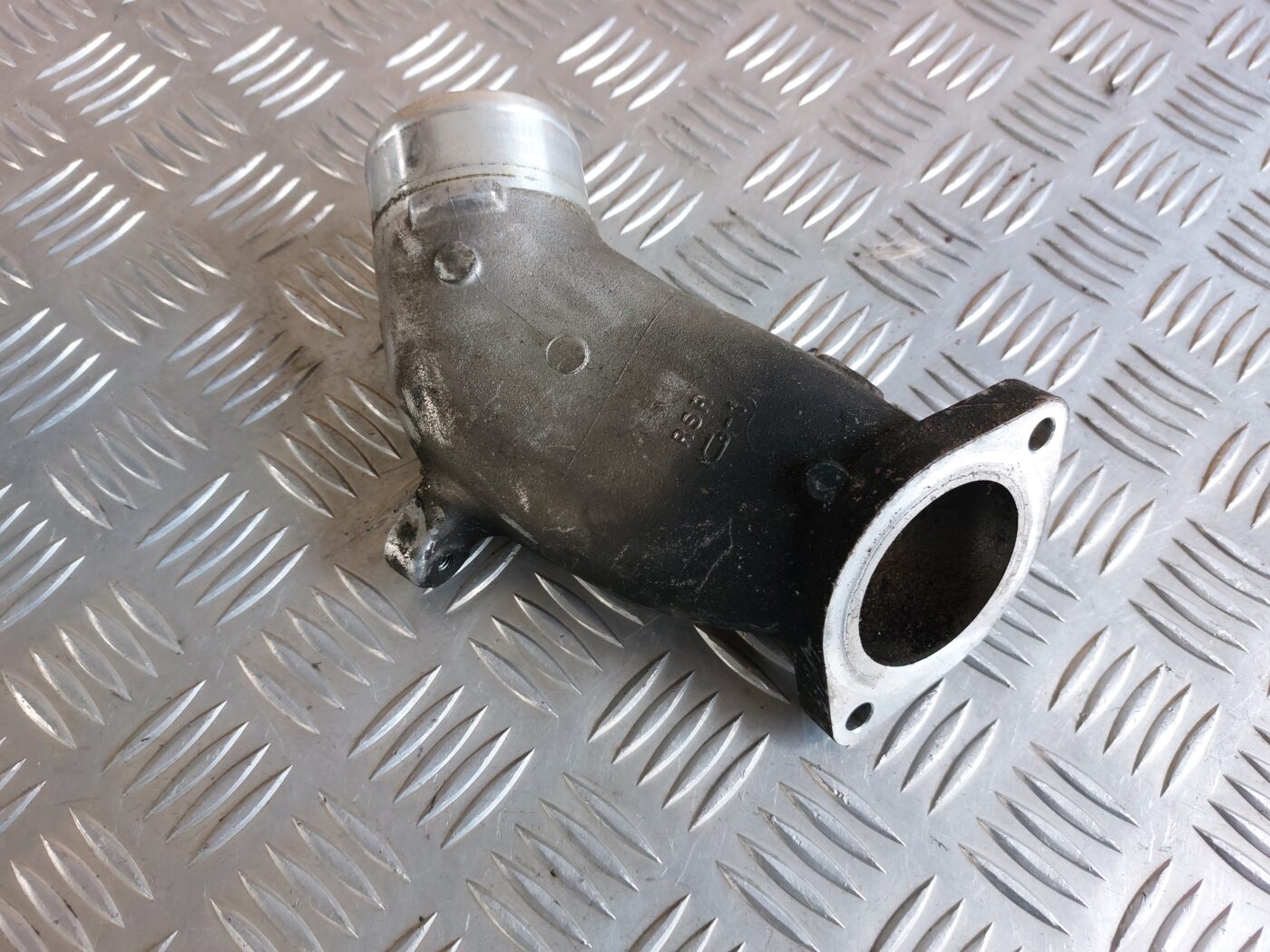 Interkulera caurule priekš HONDA CIVIC 2006 2 Interkulera caurule priekš HONDA CIVIC 2006