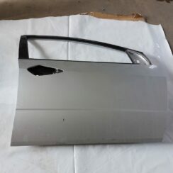 Priekšējās labās durvis priekš HONDA CIVIC 2006