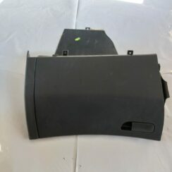 Mantu glabāšanas nodalījums pasažiera pusē priekš HONDA CIVIC 2006