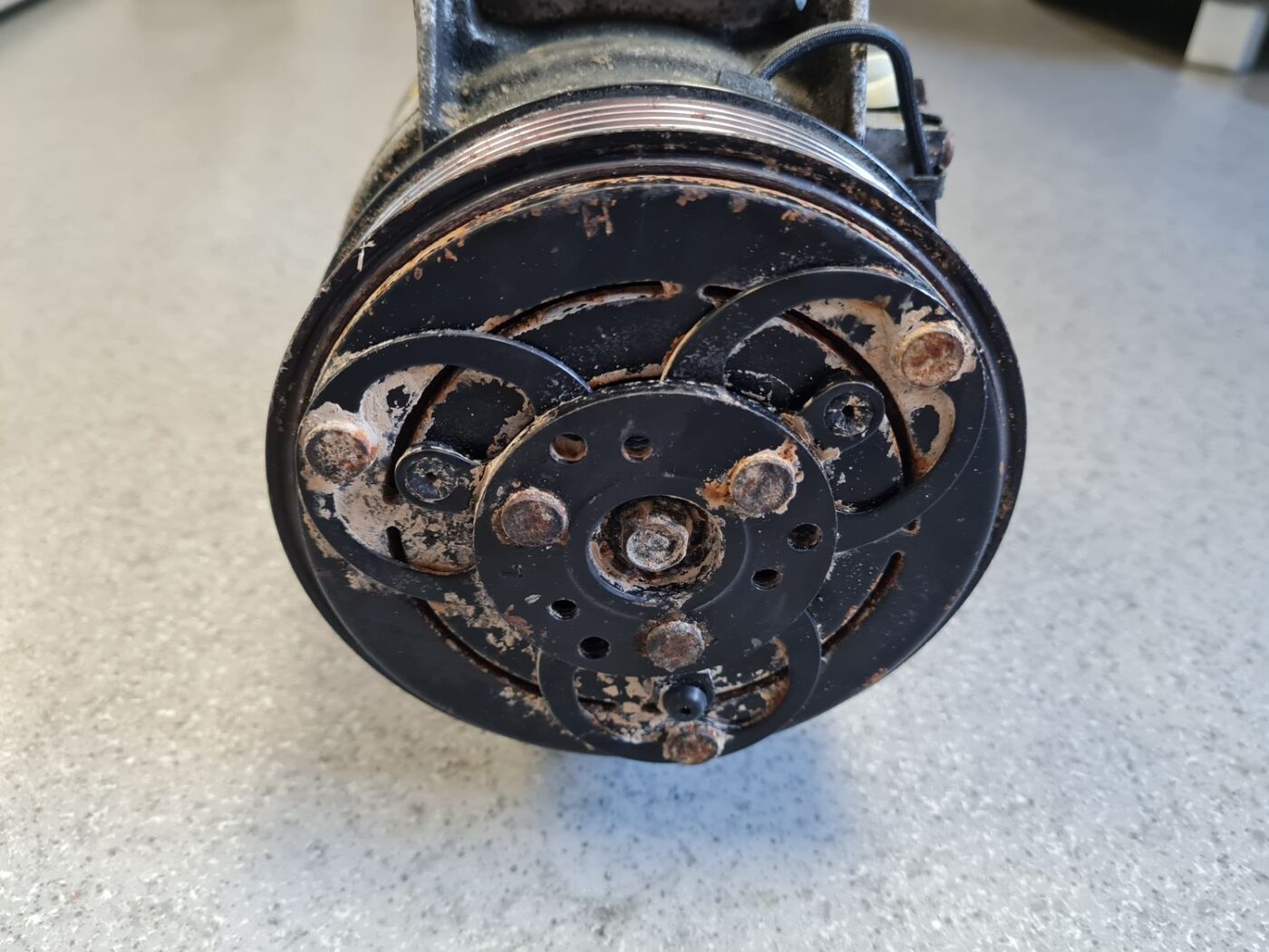 Gaisa kondicioniera kompresors priekš VOLVO S80 2004 5 Gaisa kondicioniera kompresors priekš VOLVO S80 2004