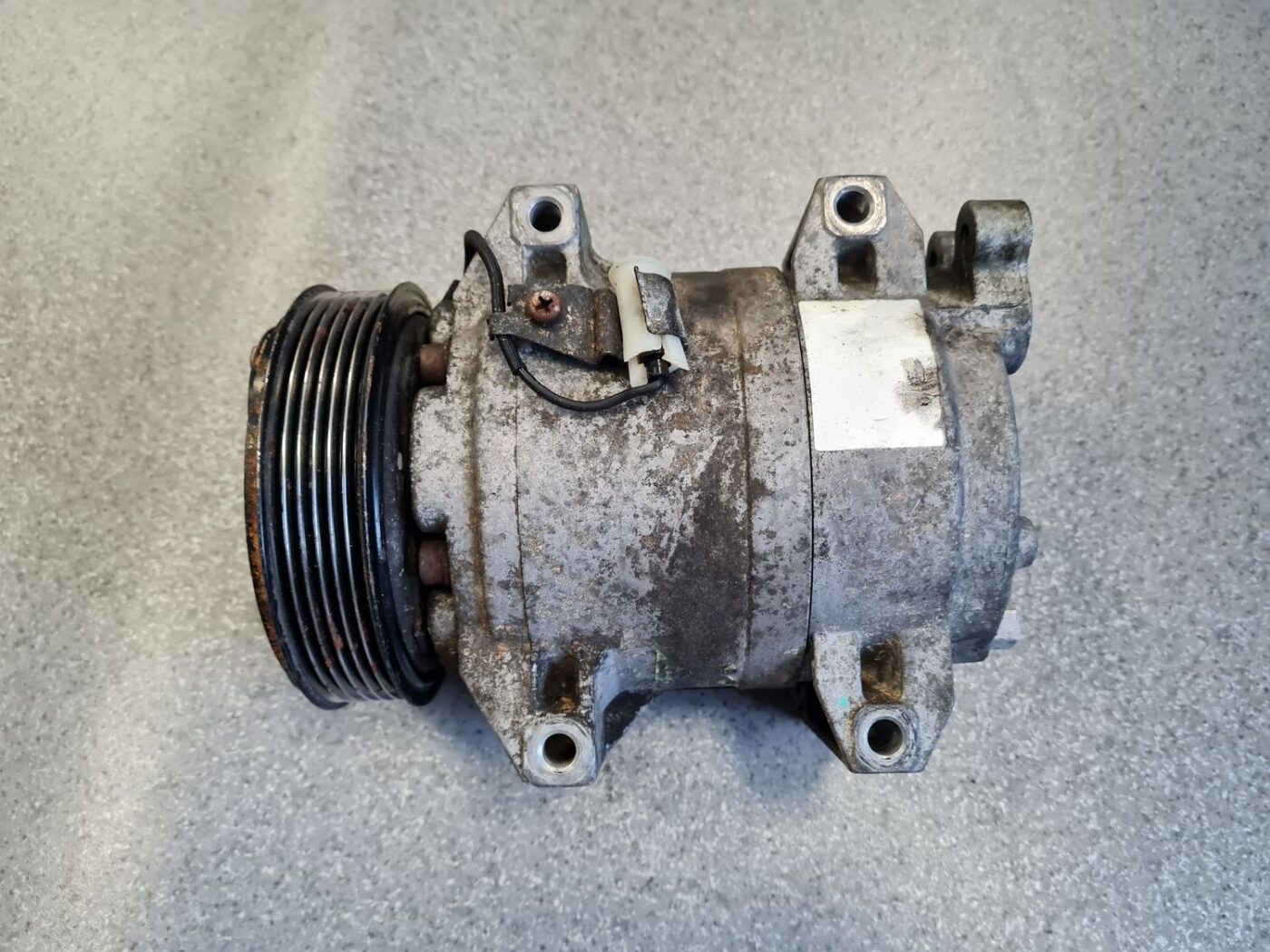 Gaisa kondicioniera kompresors priekš VOLVO S80 2004 3 Gaisa kondicioniera kompresors priekš VOLVO S80 2004