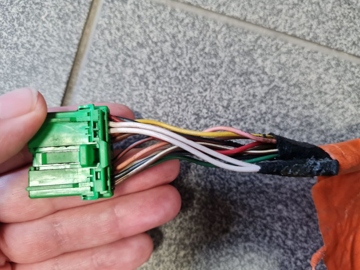 Ārējais spogulis, pa labi priekš VOLVO S80 2004