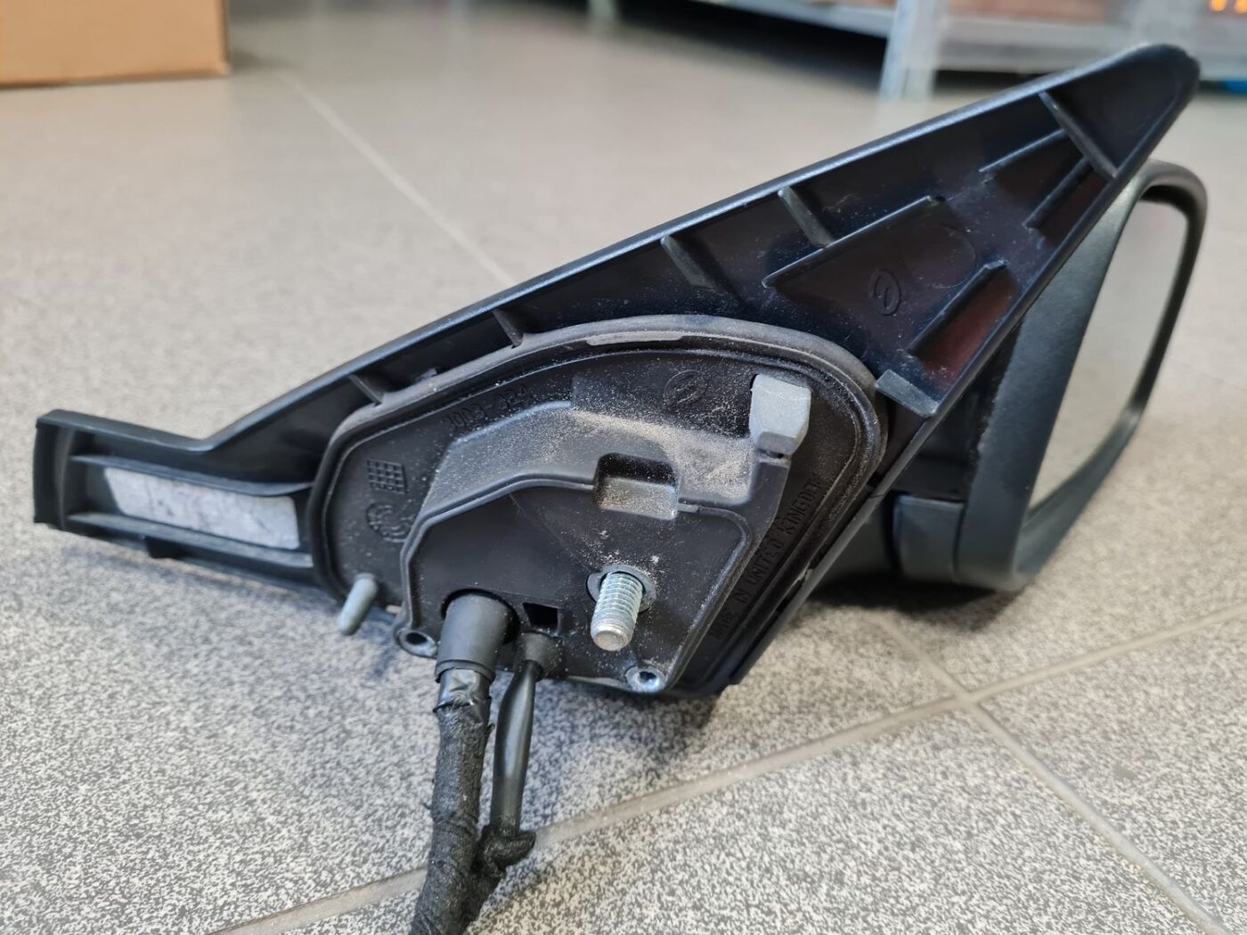 Ārējais spogulis, pa labi priekš VOLVO S80 2004