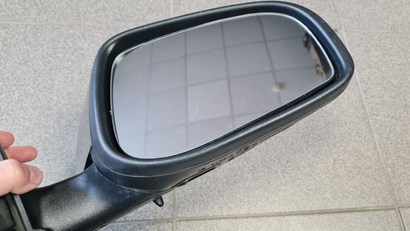 Ārējais spogulis, pa labi priekš VOLVO S80 2004