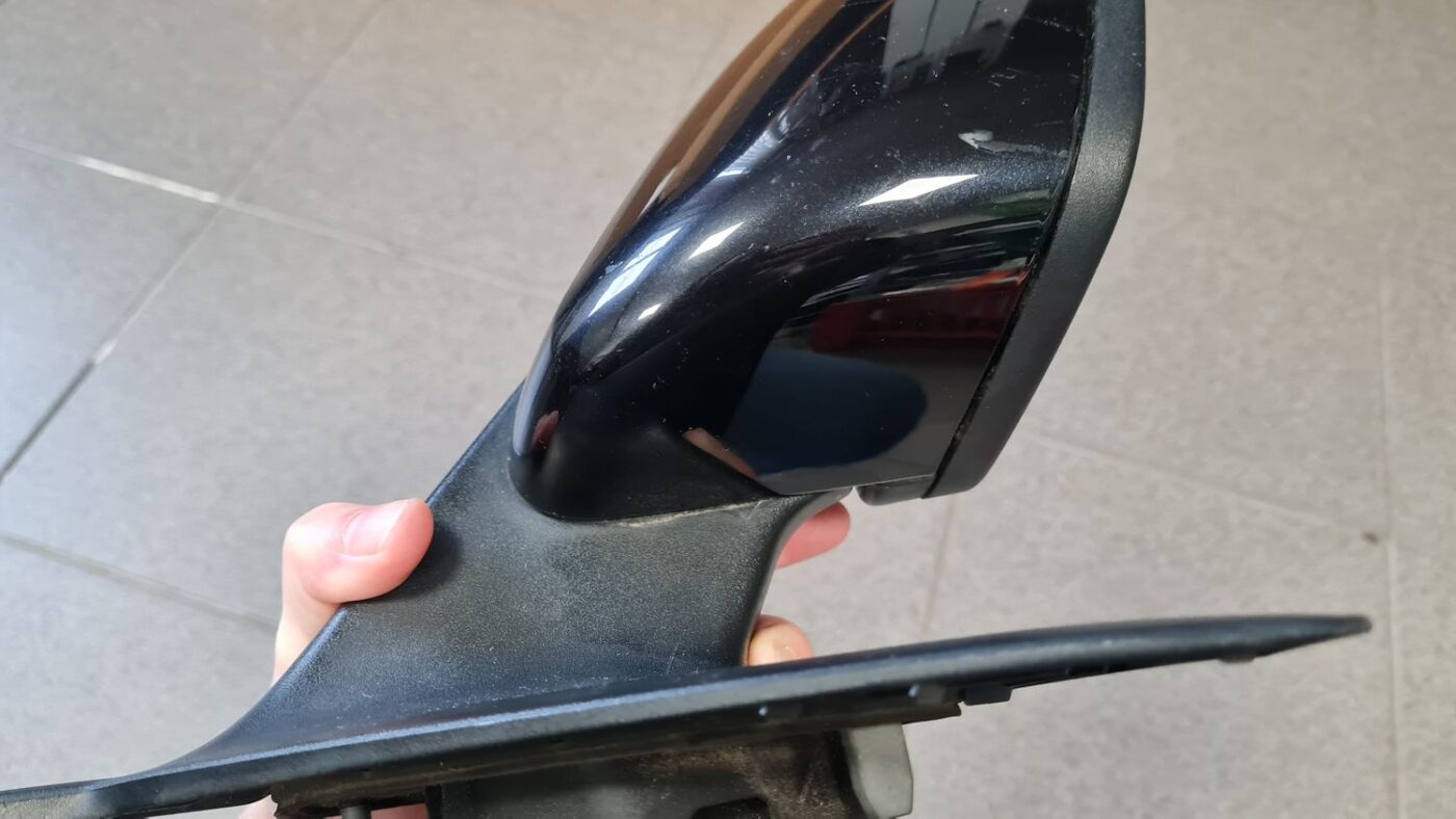 Ārējais spogulis, pa labi priekš VOLVO S80 2004