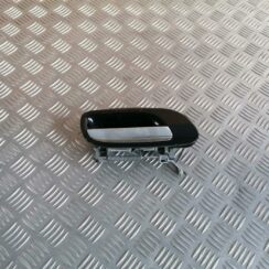 Aizmugurējāis labais durvju rokturis priekš VOLVO S80 2004