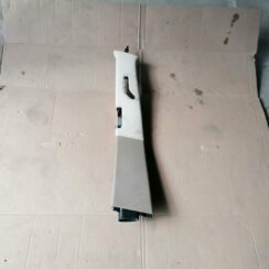 Vidējas salona statnes apdare priekš VOLVO S80 2004