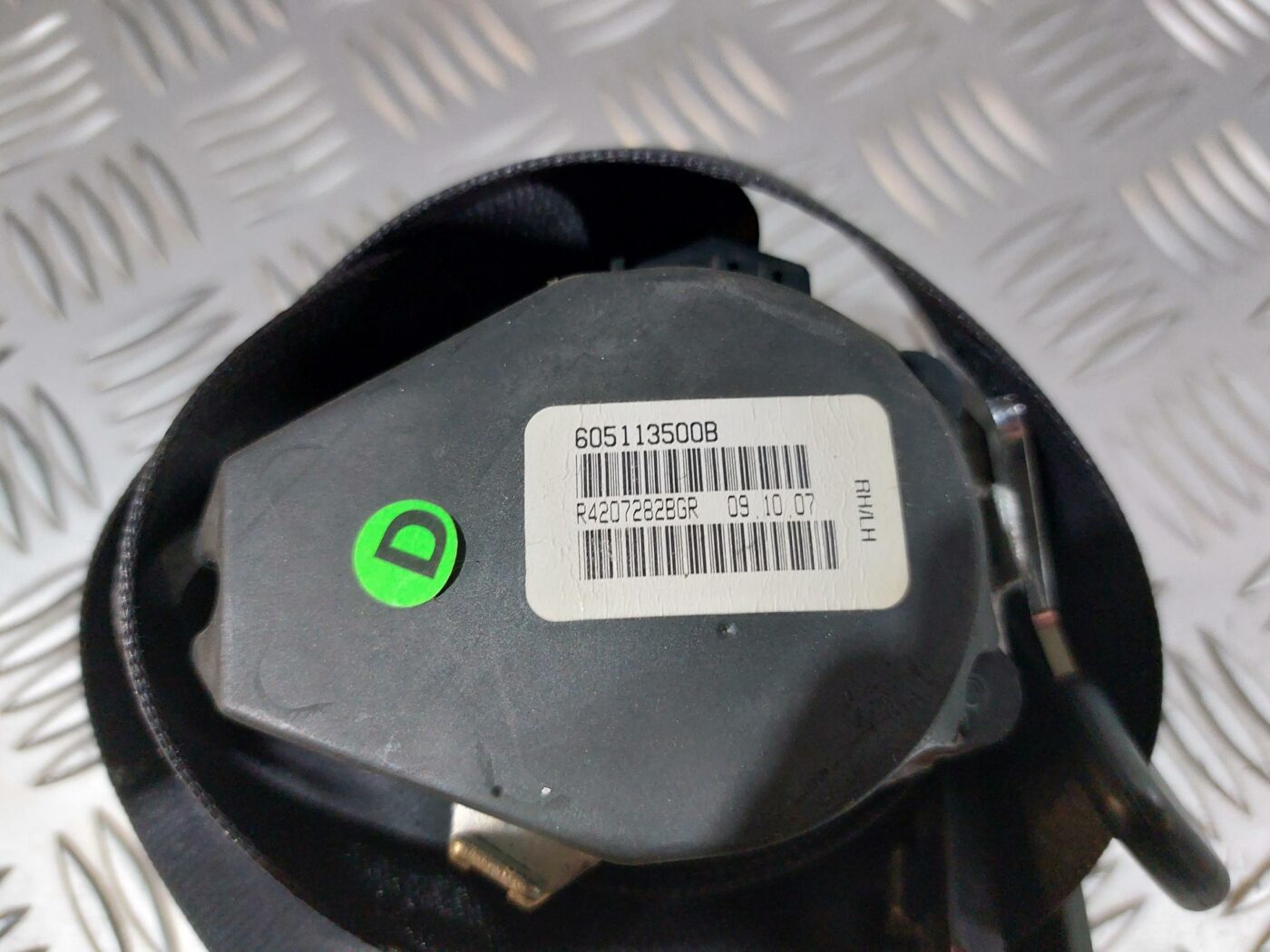 Aizmugurējā labā drošības josta priekš VW JETTA 2008