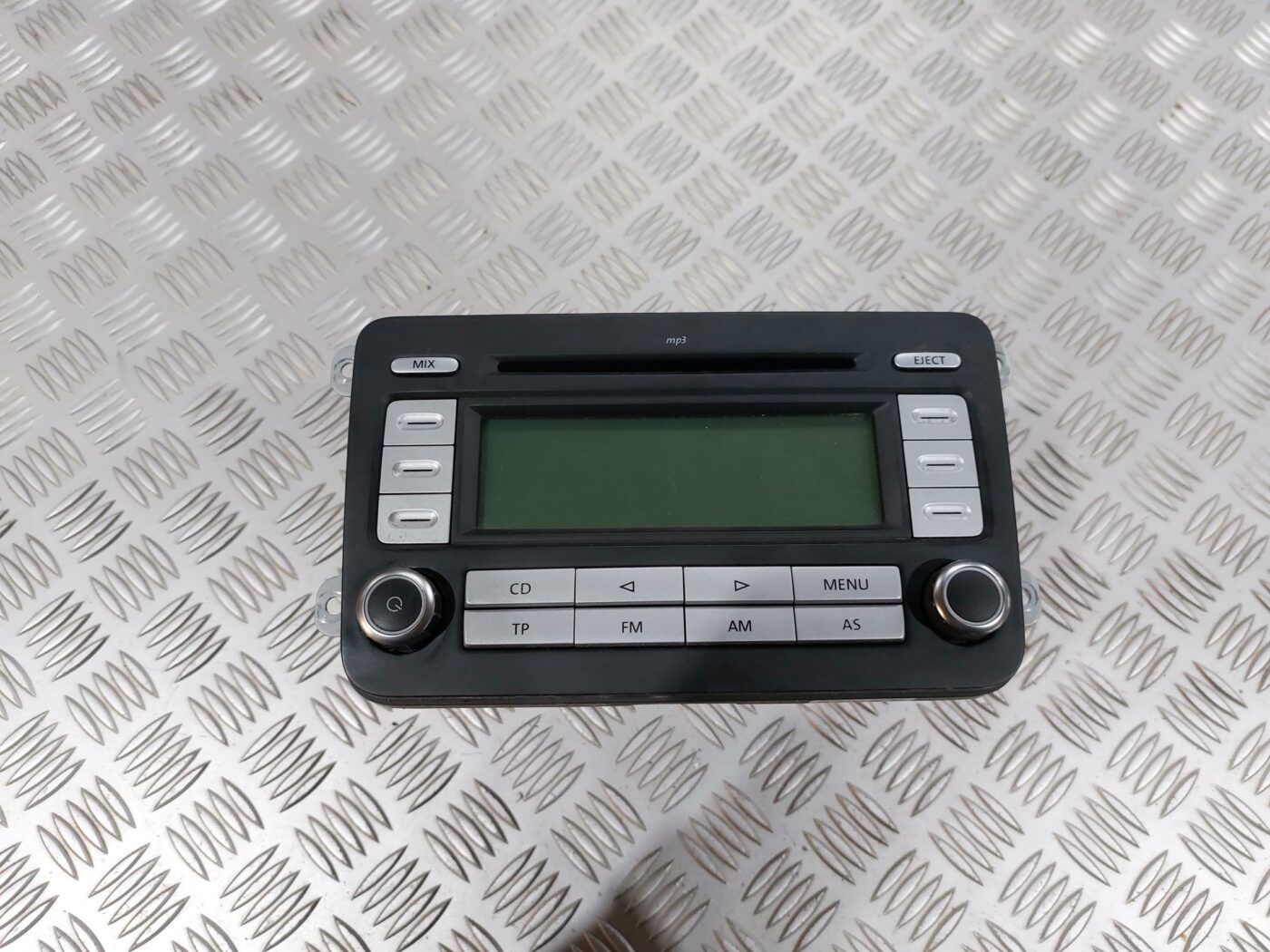 CD/DVD/Navigācijas bloks priekš VW JETTA 2008 2 CD/DVD/Navigācijas bloks priekš VW JETTA 2008