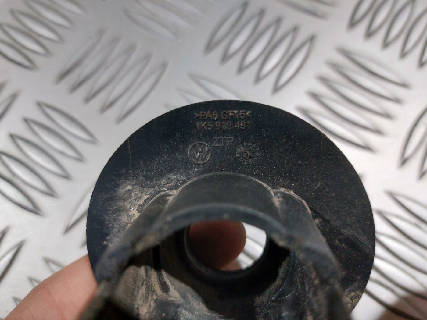 Parkošanās devējs priekš VW JETTA 2008