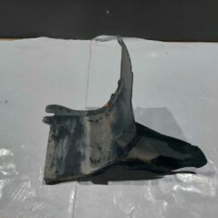 Priekšējais labais paspārns priekš VW JETTA 2008